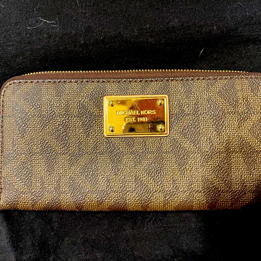 Michael Kors, large continental wallet